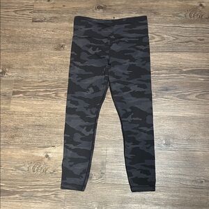 Athleta Elation Camo 7/8 Tight
